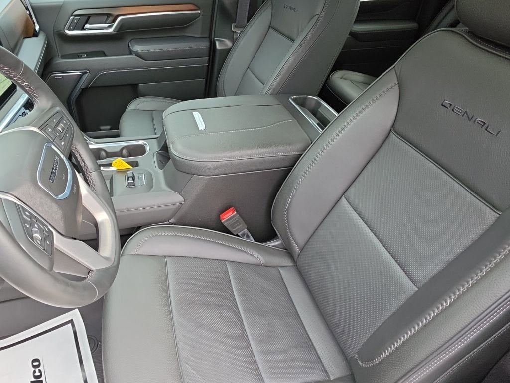 2025 GMC Sierra 2500 HD Denali