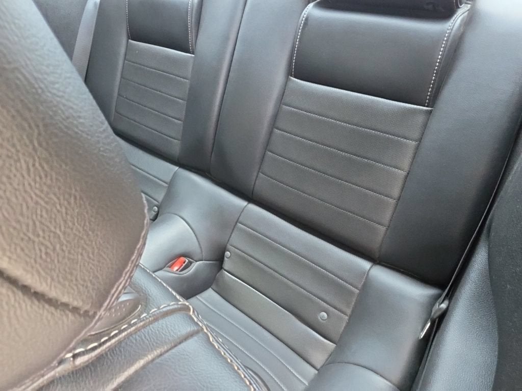 2013 Ford Mustang V6 Premium