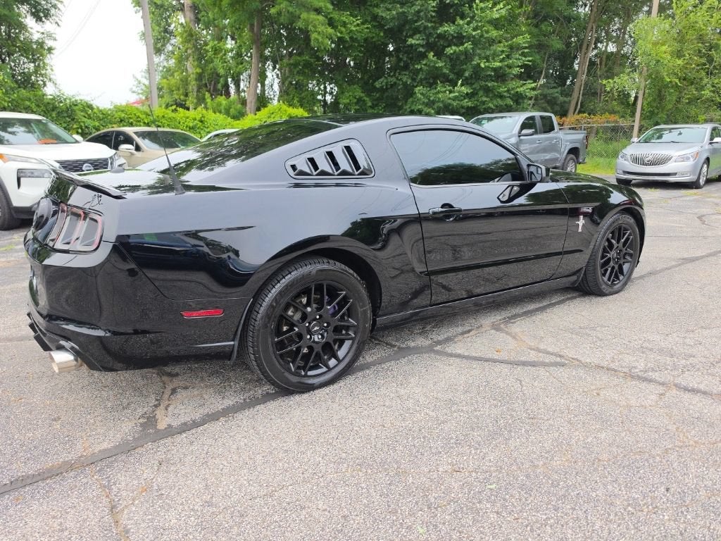2013 Ford Mustang V6 Premium