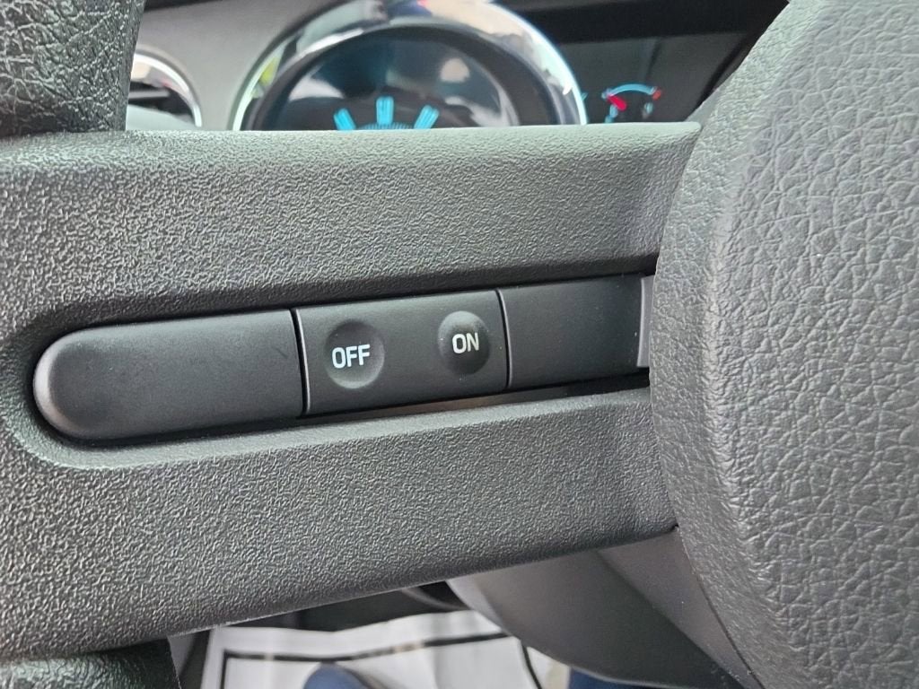 2010 Ford Mustang V6