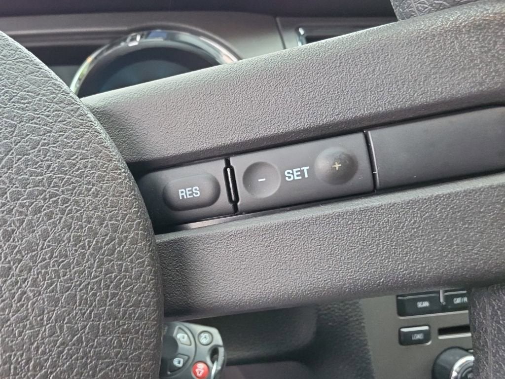 2010 Ford Mustang V6