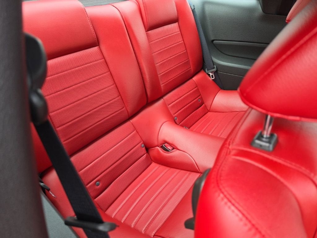 2006 Ford Mustang GT Deluxe