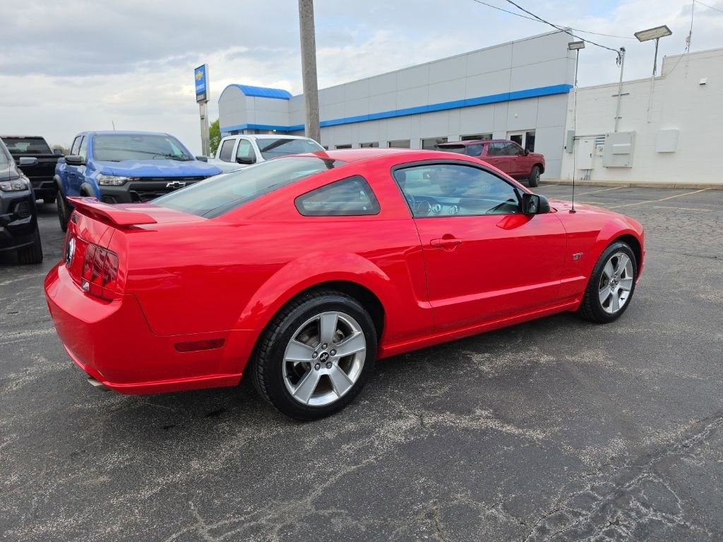 2006 Ford Mustang GT Deluxe