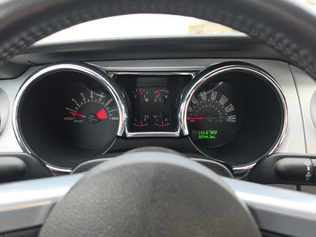2006 Ford Mustang GT Deluxe