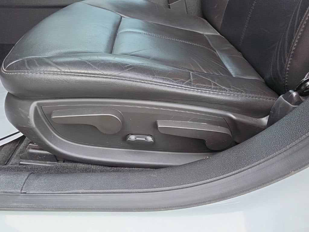 2011 Chevrolet Impala LT Retail