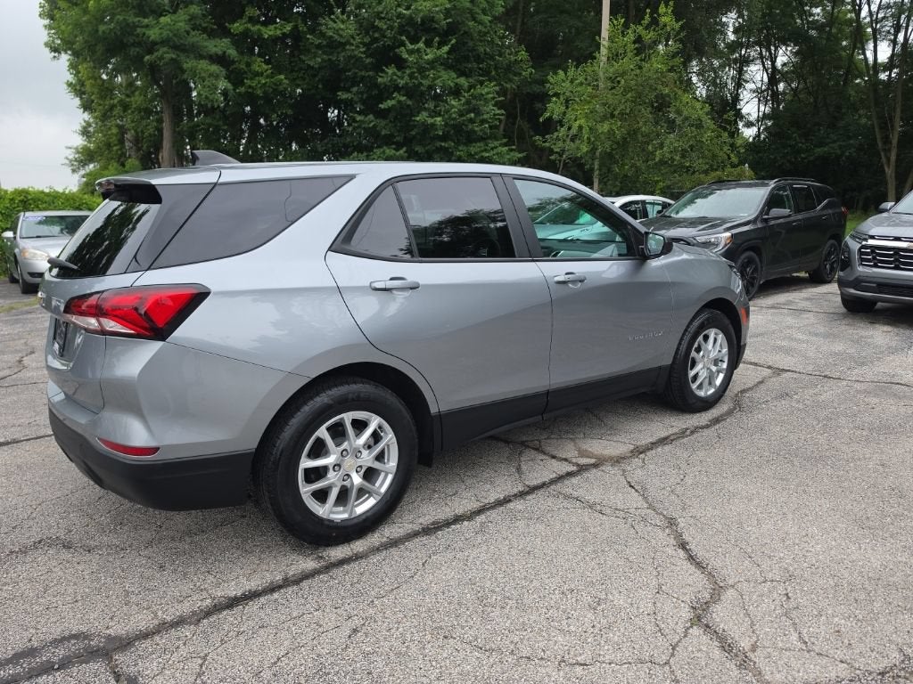 2023 Chevrolet Equinox LS