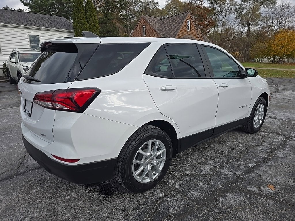 2024 Chevrolet Equinox LS