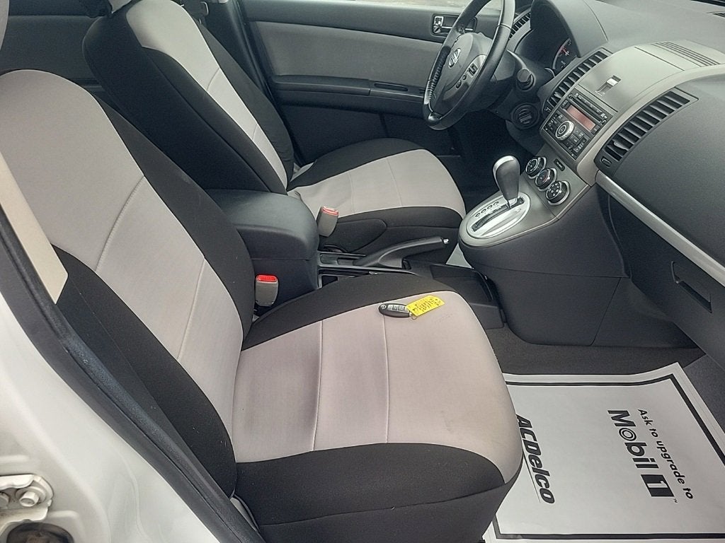 2010 Nissan Sentra 2.0SR