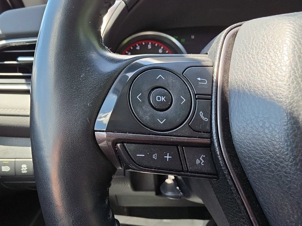 2022 Toyota Camry XSE - Photo 11
