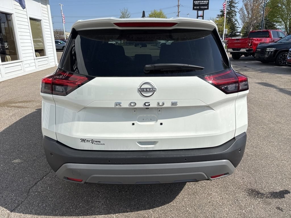 2022 Nissan Rogue S
