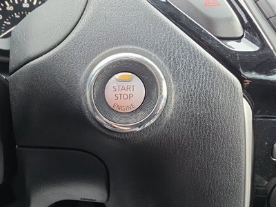 2017 Nissan Pathfinder SV