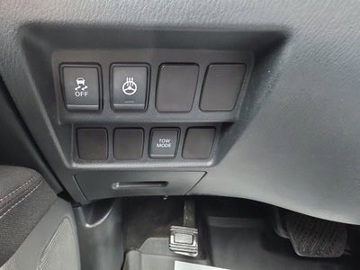 2017 Nissan Pathfinder SV