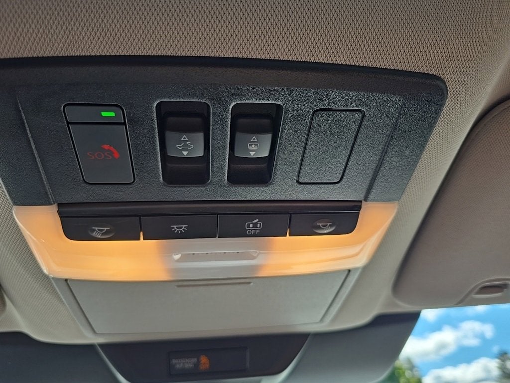 2024 Nissan Pathfinder Platinum