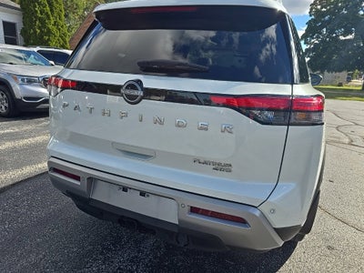 2024 Nissan Pathfinder Platinum