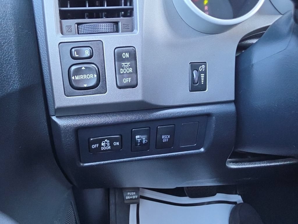 2012 Toyota Tundra Grade 5.7L V8