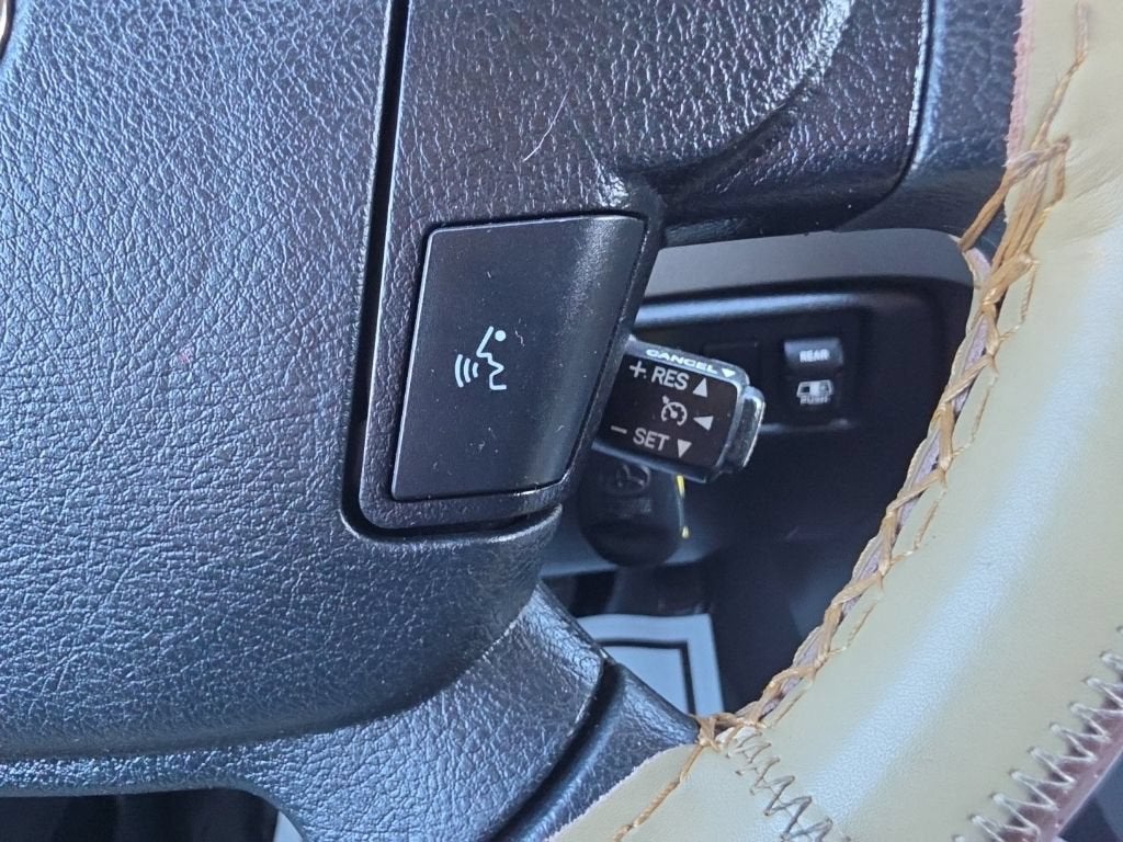 2012 Toyota Tundra Grade 5.7L V8
