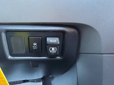 2012 Toyota Tundra Grade 5.7L V8