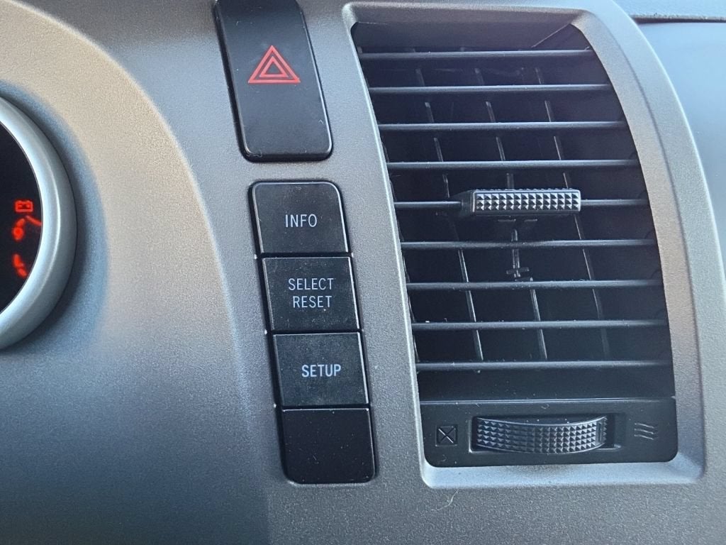 2012 Toyota Tundra Grade 5.7L V8