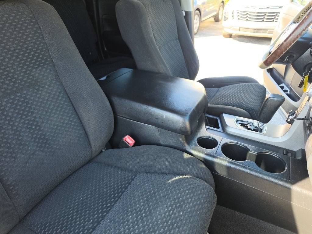 2012 Toyota Tundra Grade 5.7L V8