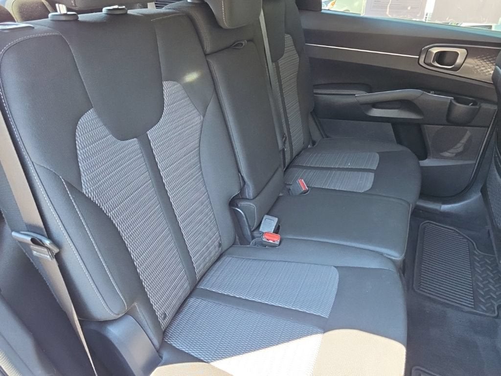 2021 Kia Sorento LX
