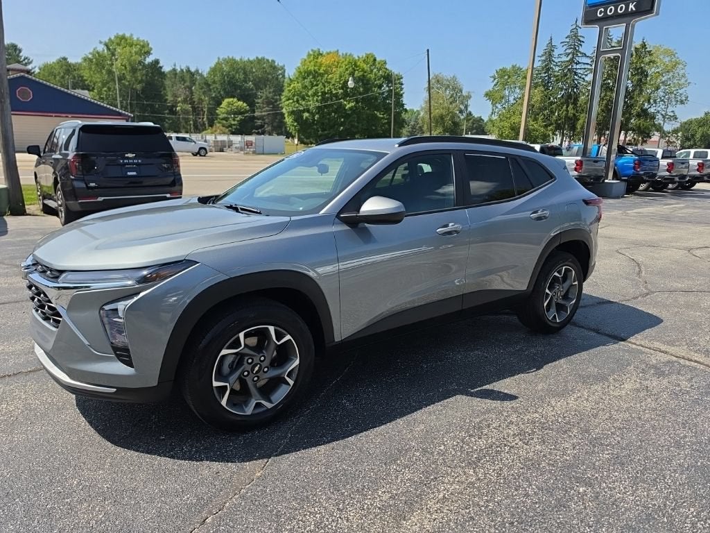 2024 Chevrolet Trax LT