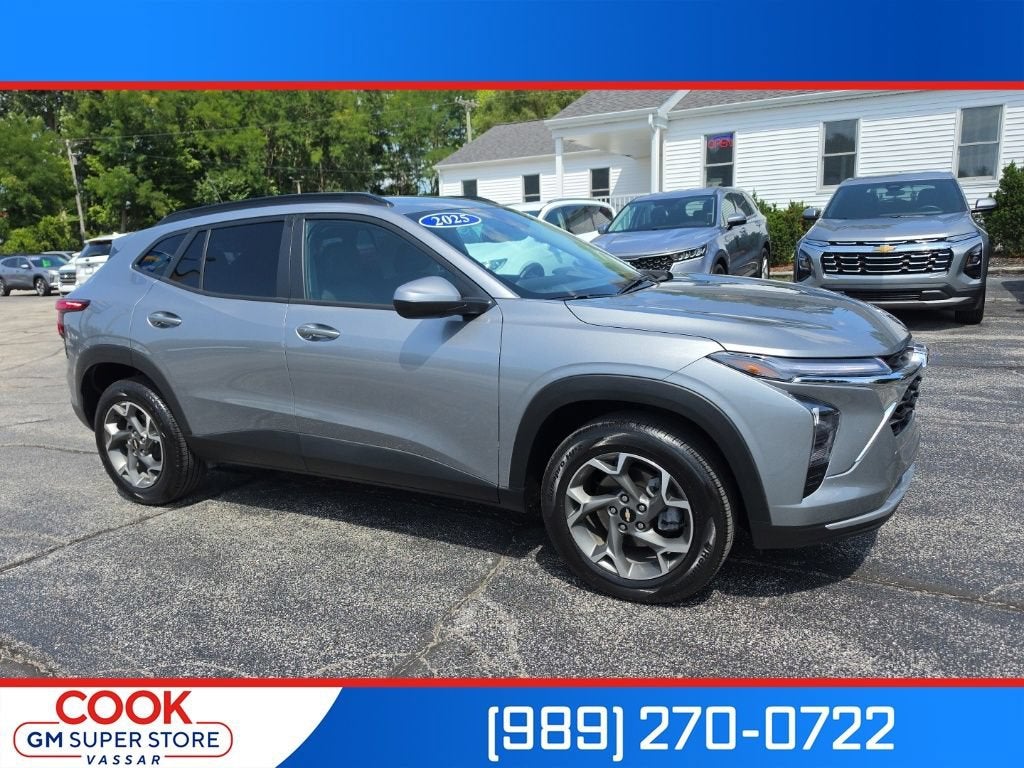 2025 Chevrolet Trax LT