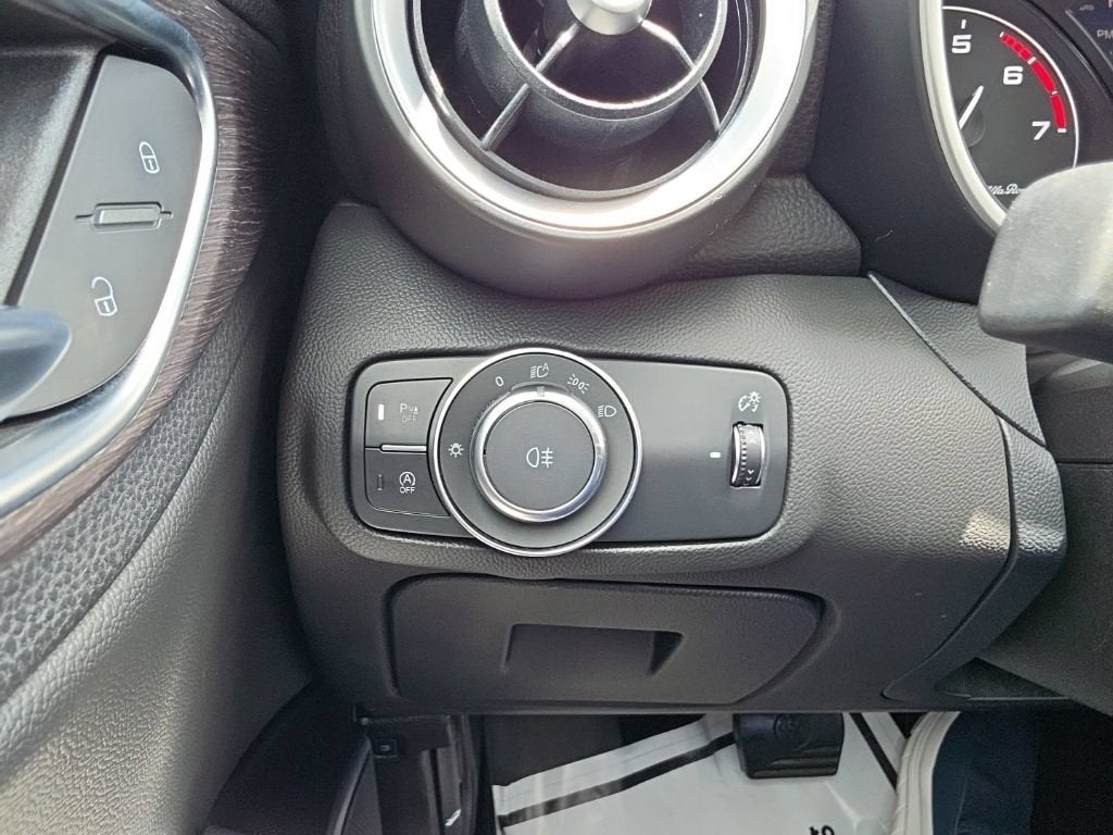 2021 Alfa Romeo Giulia Ti AWD